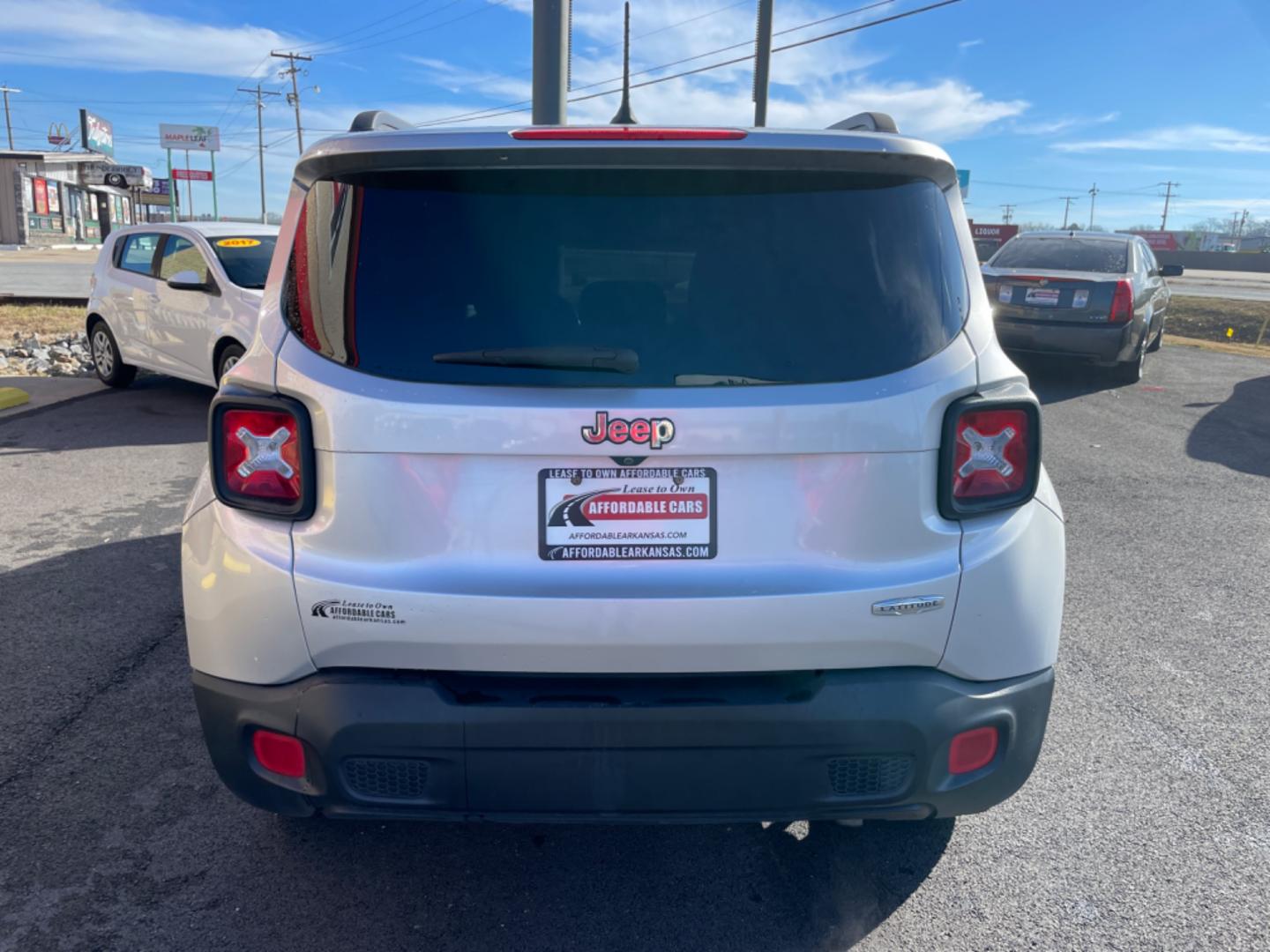 2016 Silver Jeep Renegade (ZACCJABT4GP) with an 4-Cyl, MultiAir, 2.4L engine, Automatic, 9-Spd transmission, located at 8008 Warden Rd, Sherwood, AR, 72120, (501) 801-6100, 34.830078, -92.186684 - Photo#6